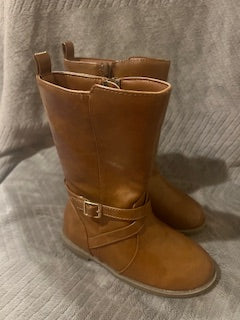 Girls boots