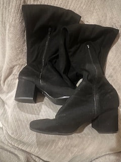 Ladies knee length boots