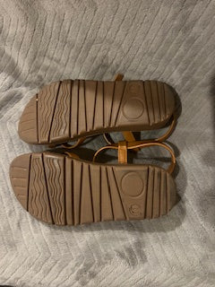 Girls heel & toe out sandal